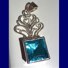 pendant..blue mystic topaz
